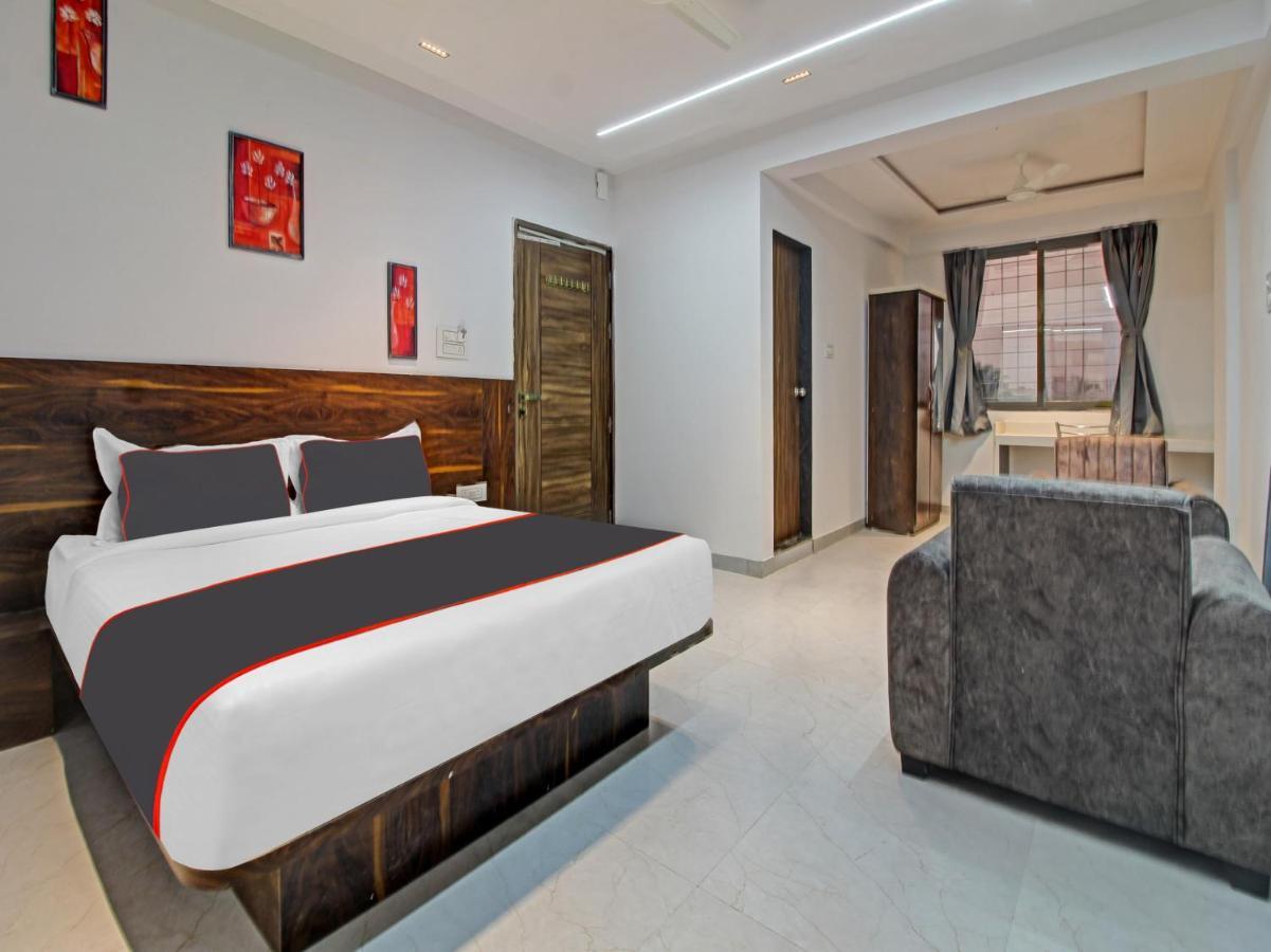 Collection O Crystal Hotel Pimpri-Chinchwad Exterior photo